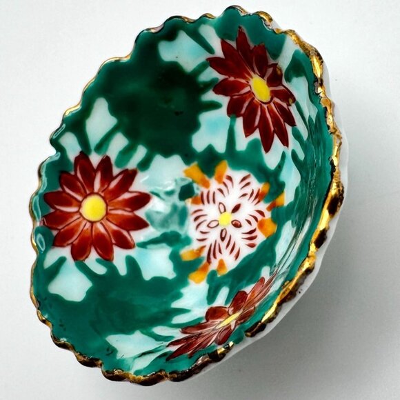 Japanese Hand-Painted Vtg Scalloped Miniature Bowl Sake Cup Floral Design 1.25" - Picture 8 of 10